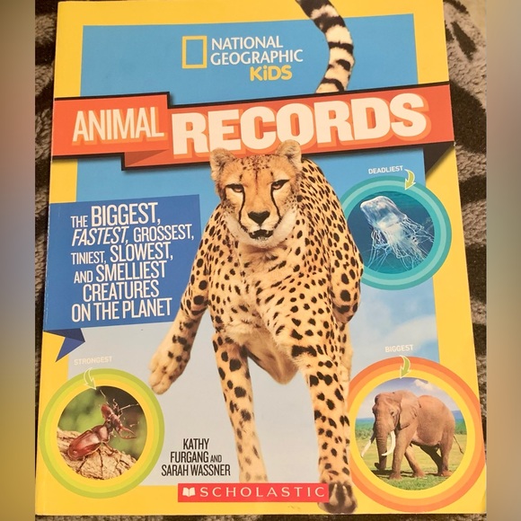 National Geographic Kids Animal Records Book - Picture 1 of 6